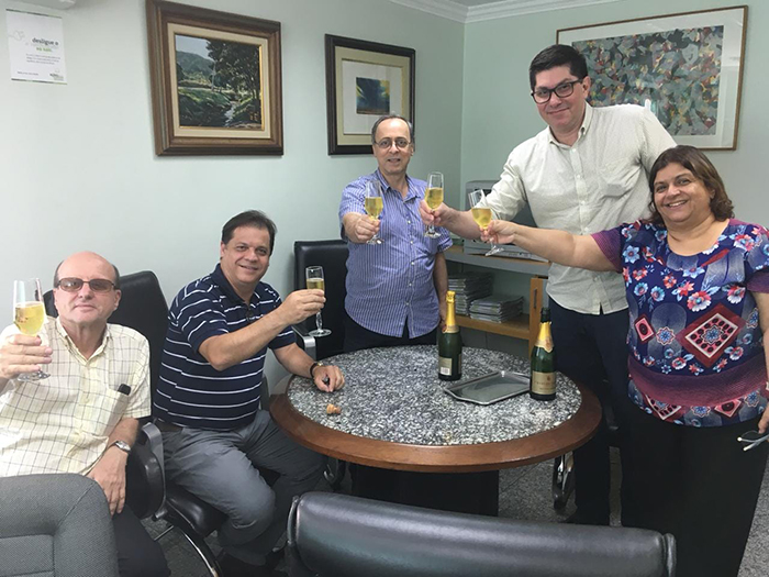 A Diretoria brinda o início desta nova etapa, com a certeza de que os beneficiários terão um centro de oncologia de alta qualidade ao seu dispor