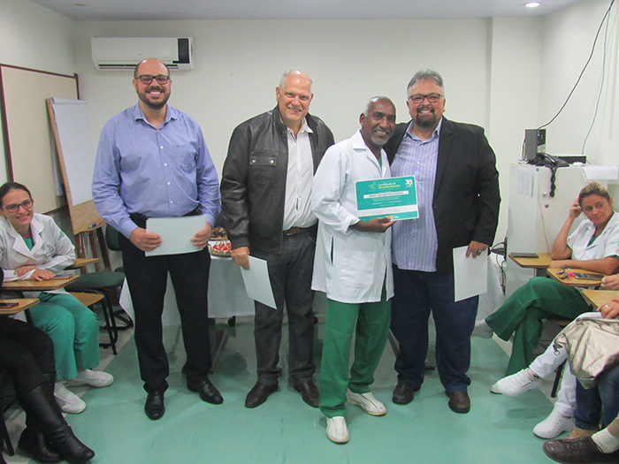 Todos os homenageados tinham pelo menos 15 anos de trabalho no hospital 