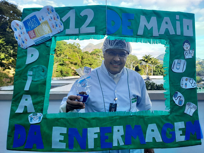 Equipes de enfermagem recebem homenagem e cupcakes como forma de retribuir o trabalho realizado