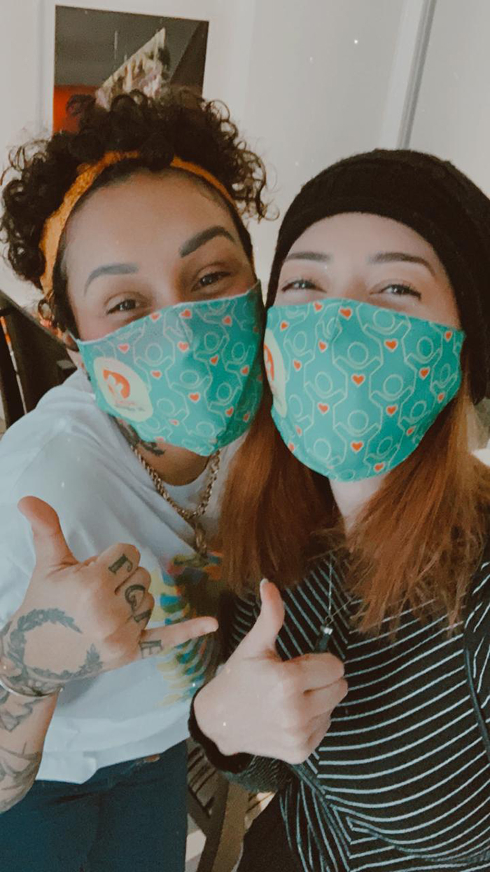 Teka e Milla que interpretaram a canção Claridade