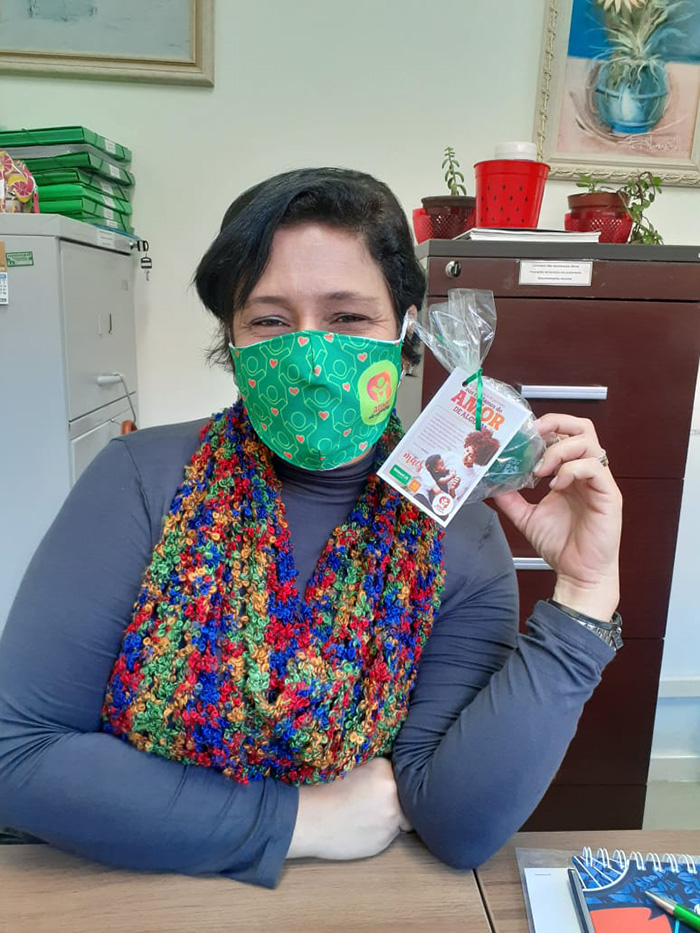 No Dia das Mães, todas as colaboradoras e cooperadas receberam uma lembrança da Unimed Petrópolis